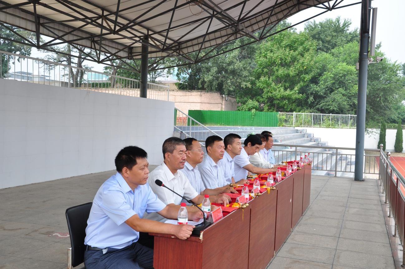 ������ѧ �� ��������ʮ������Ϊʵ����ѧ�߿�ѧ�ӷ�������������ʮ����ѧ��